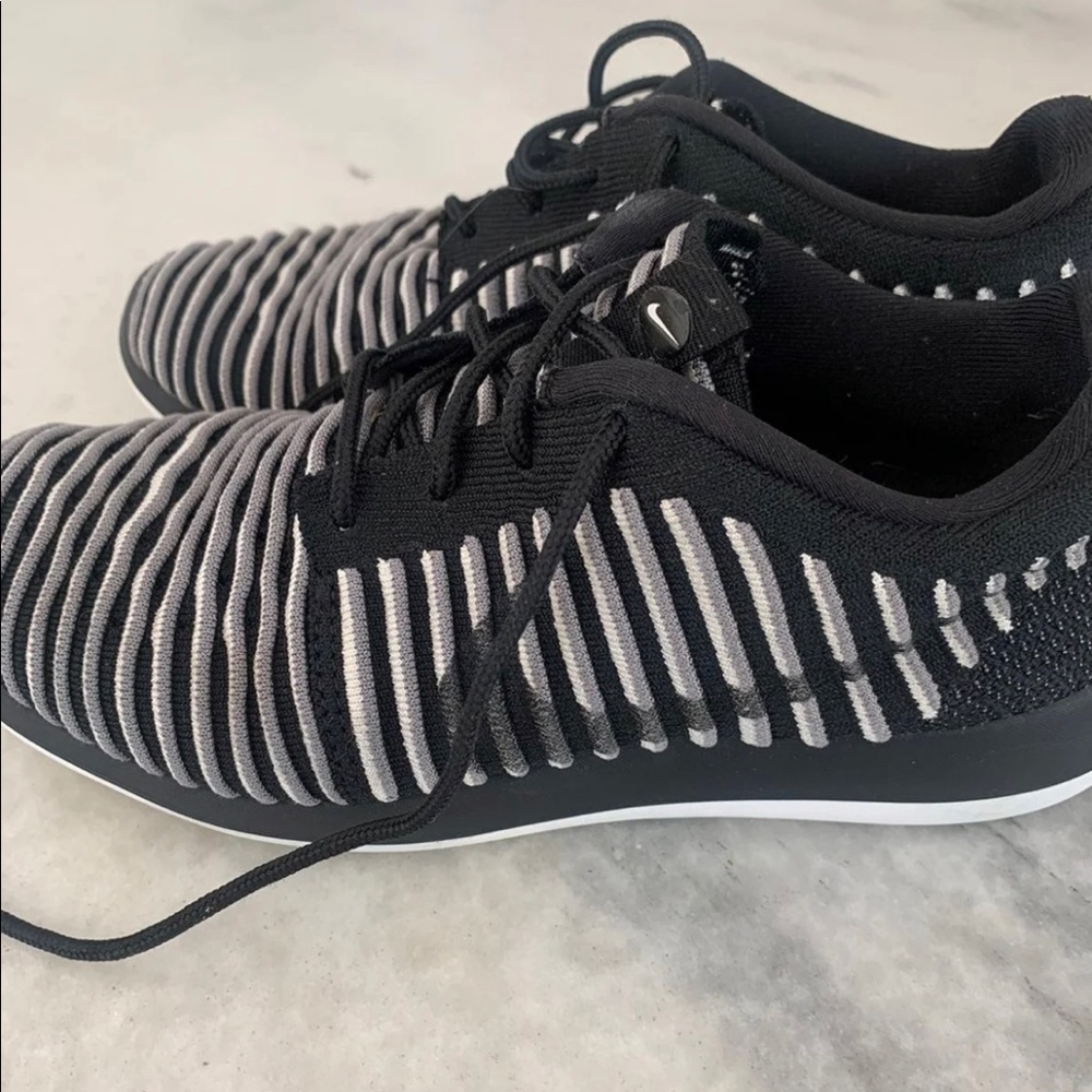Womens Nike running shoes